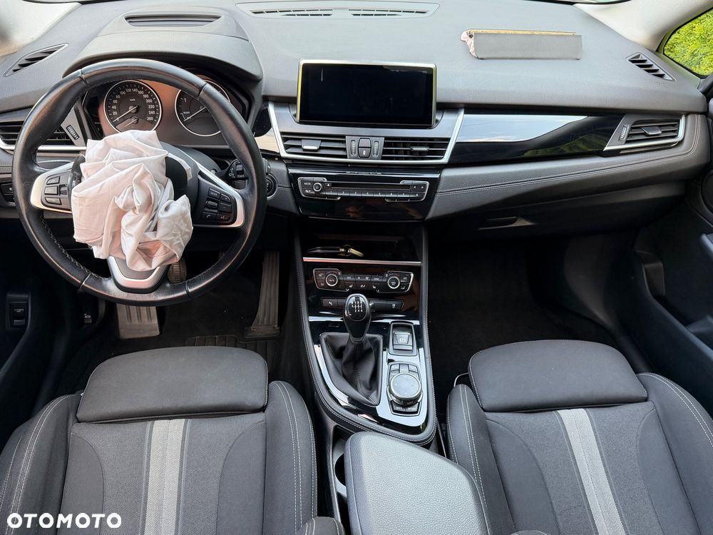 BMW Seria 2 220d GT Sport Line - 7
