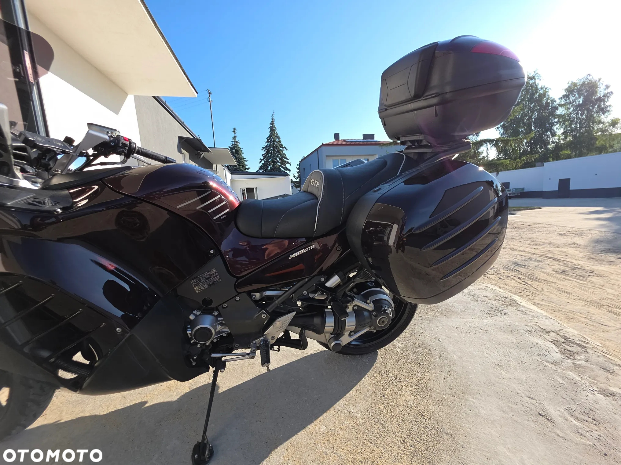 Kawasaki GTR - 18