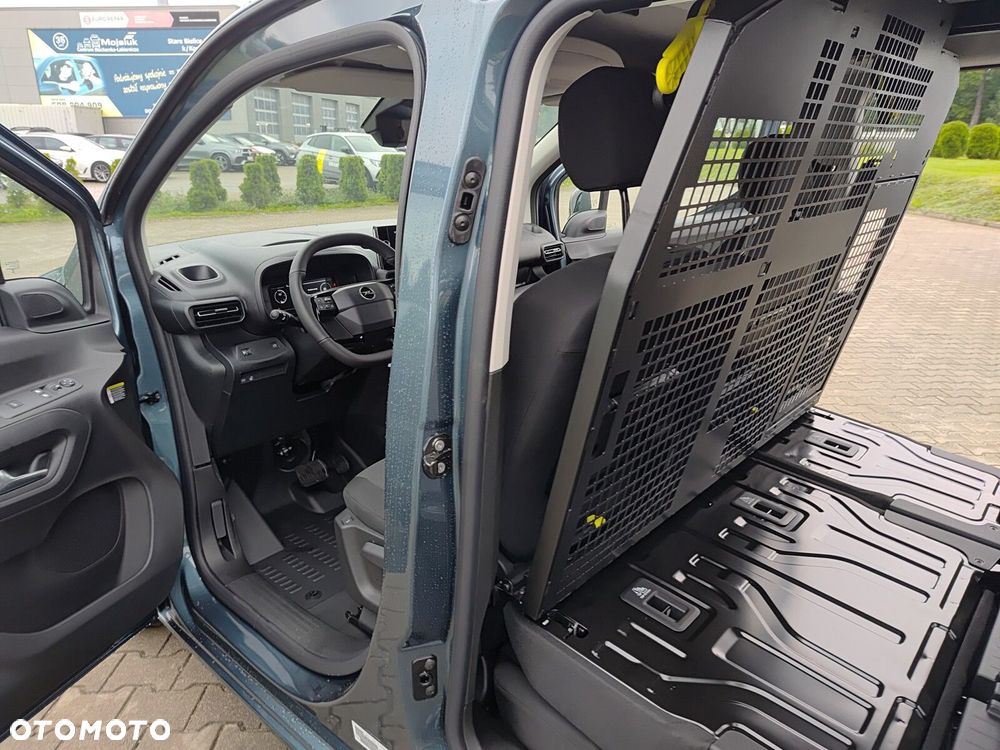 Opel Combo Cargo Combo Cargo L2 Załogowy 1.5 Diesel 131 KM AT8 - 34