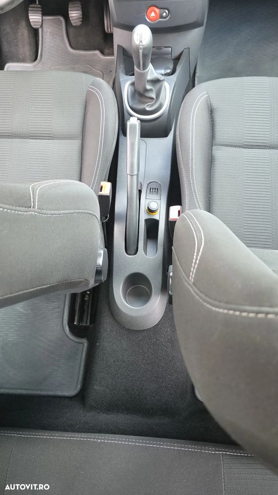 Renault Clio III 1.2 16V Dynamique - 9