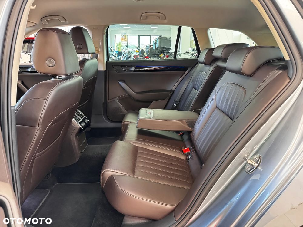 Skoda Superb 2.0 TDI L&K DSG - 6