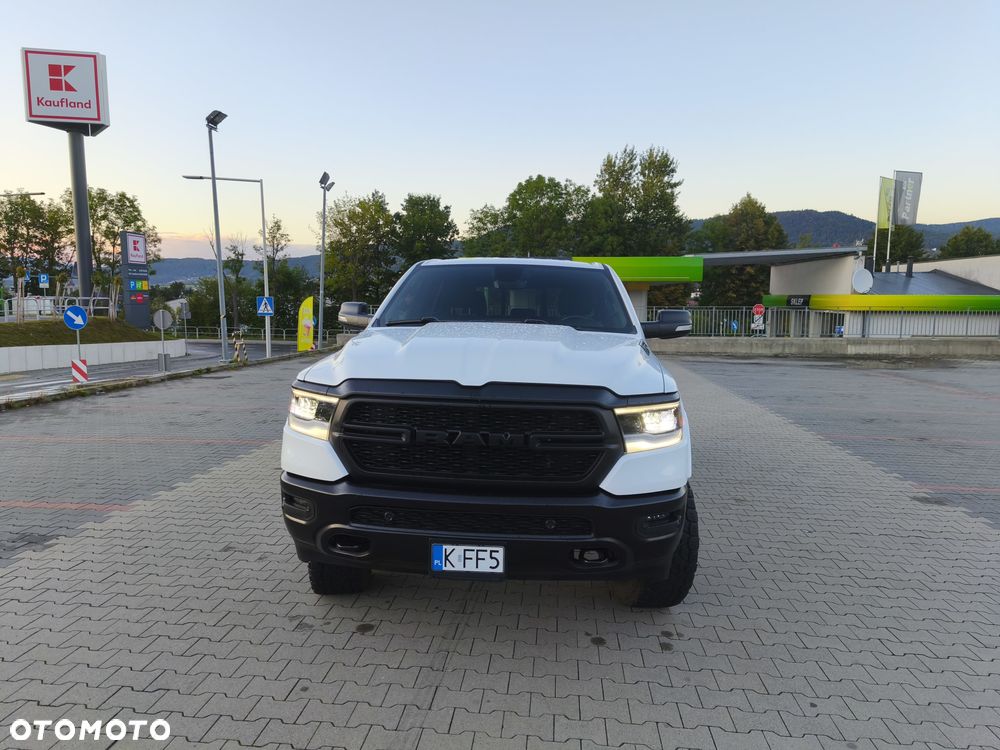 RAM 1500 5.7 Crew Cab Bighorn - 3