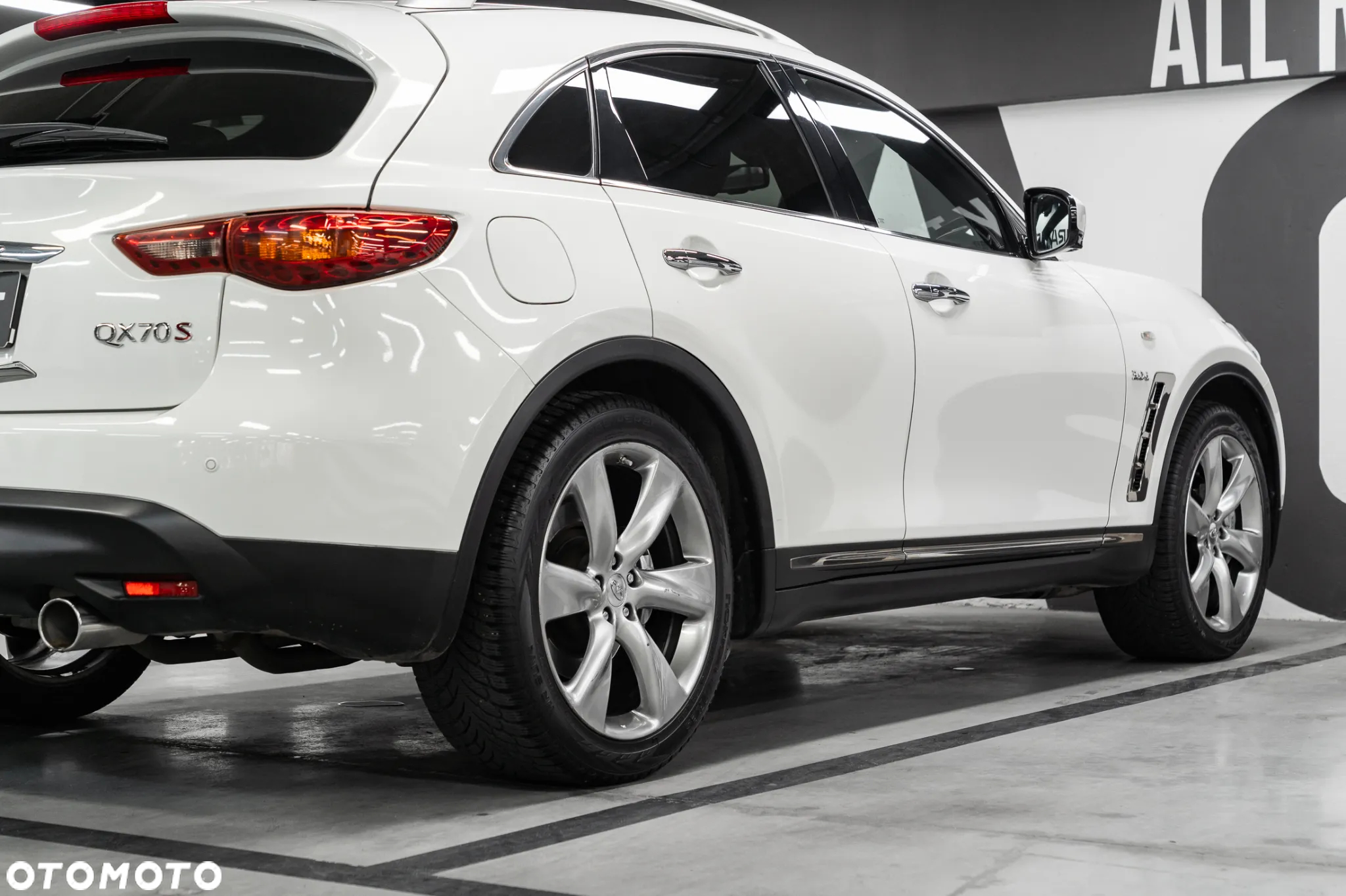 Infiniti Q70 3.0d S Premium - 19