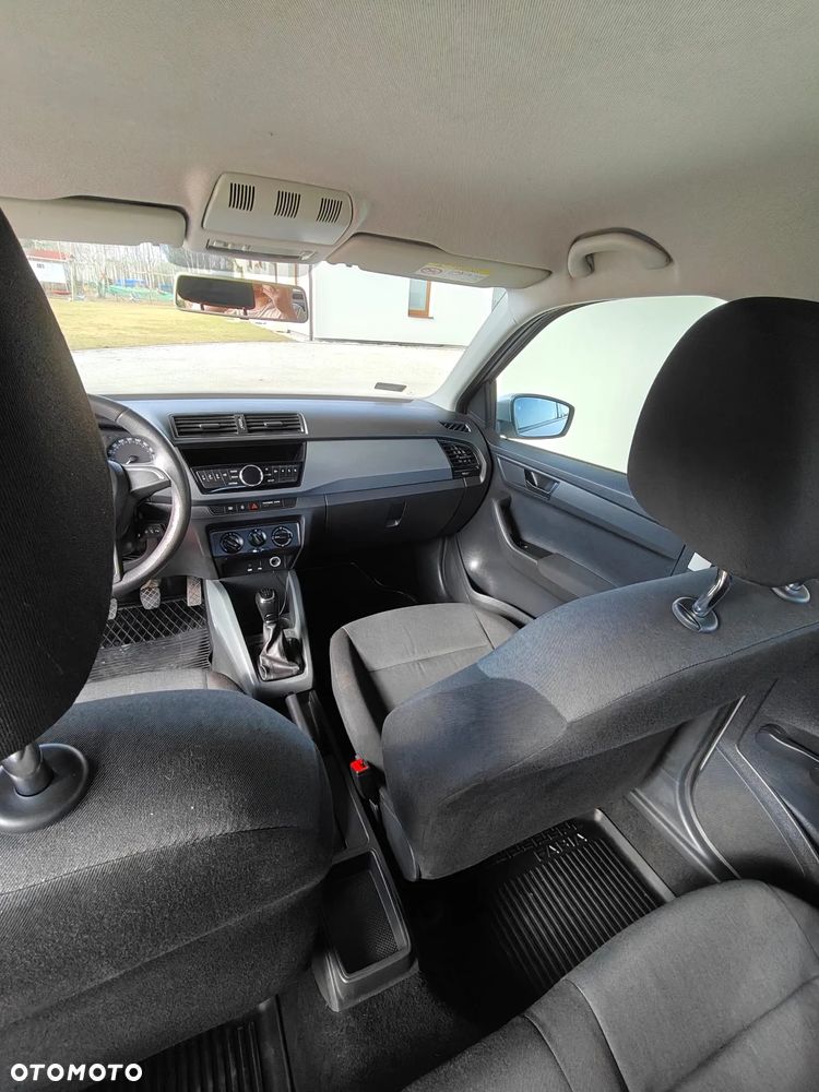 Skoda Fabia - 9