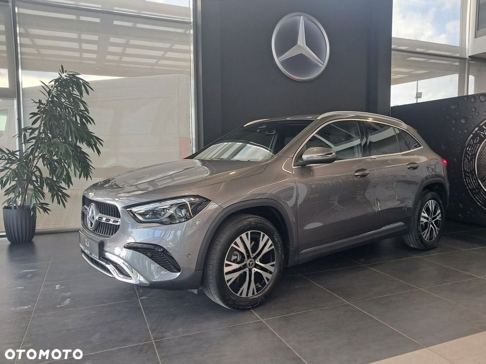 Mercedes-Benz GLA - 6