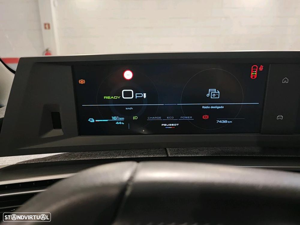 Peugeot E-5008 73 kWh Allure - 8