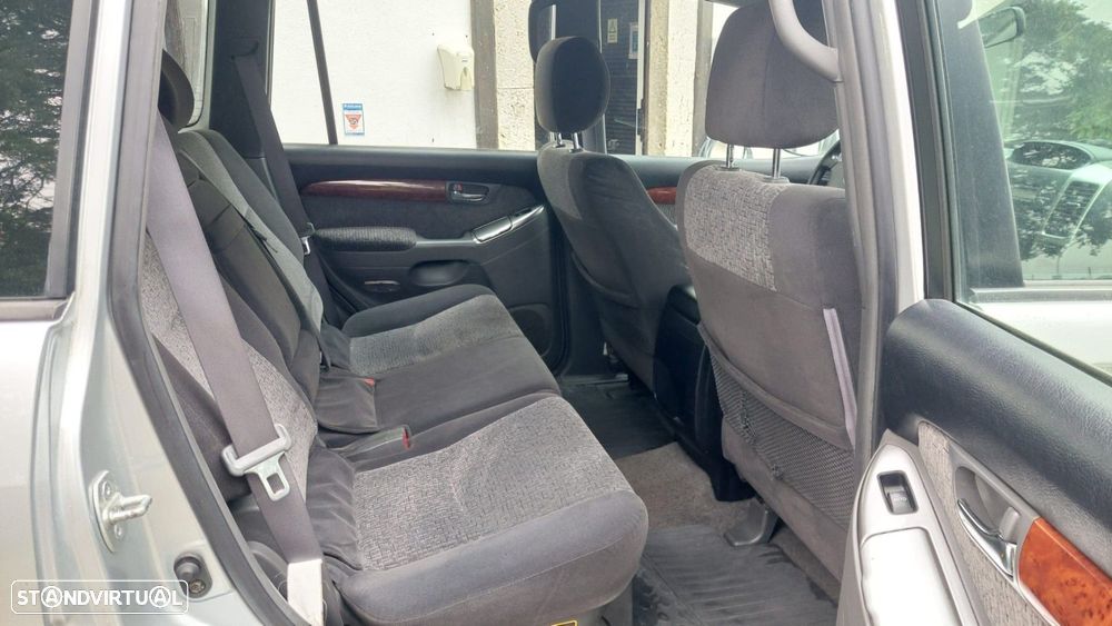 Toyota Land Cruiser 3.0 D-4D - 11