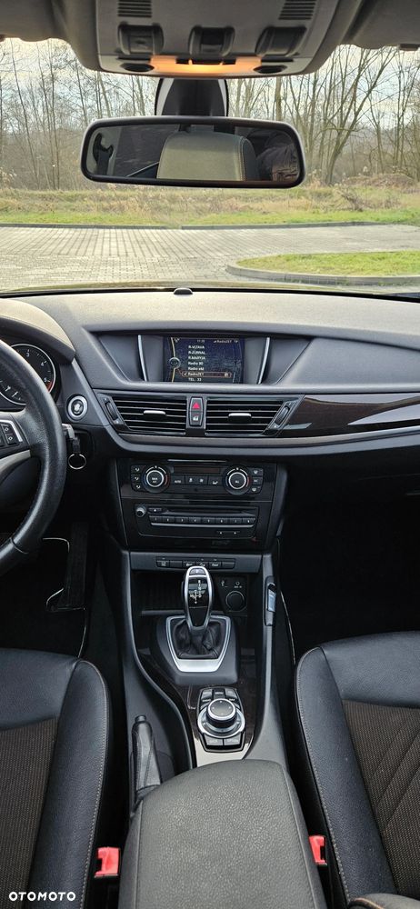 BMW X1 xDrive18d xLine - 10