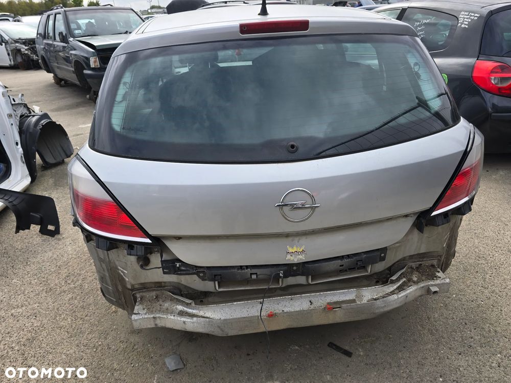 A136 / OPEL ASTRA H / NA CZĘŚCI - 5