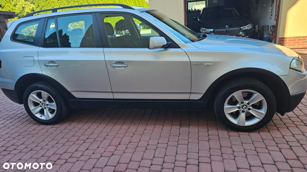BMW X3 xDrive20d - 23