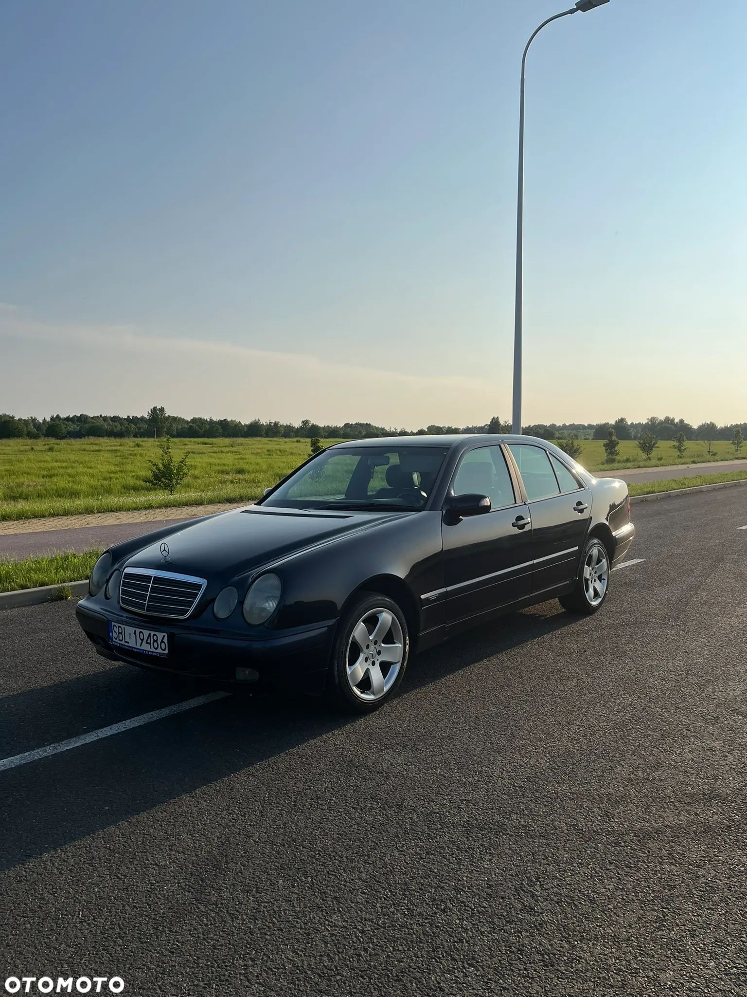 Mercedes-Benz Klasa E - 1