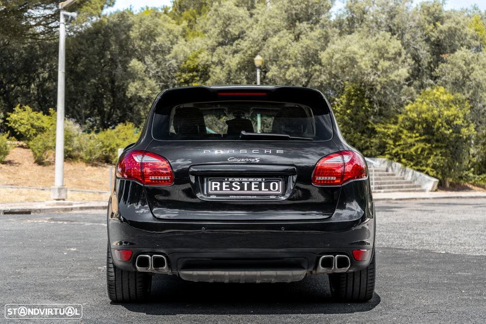 Porsche Cayenne S - 5