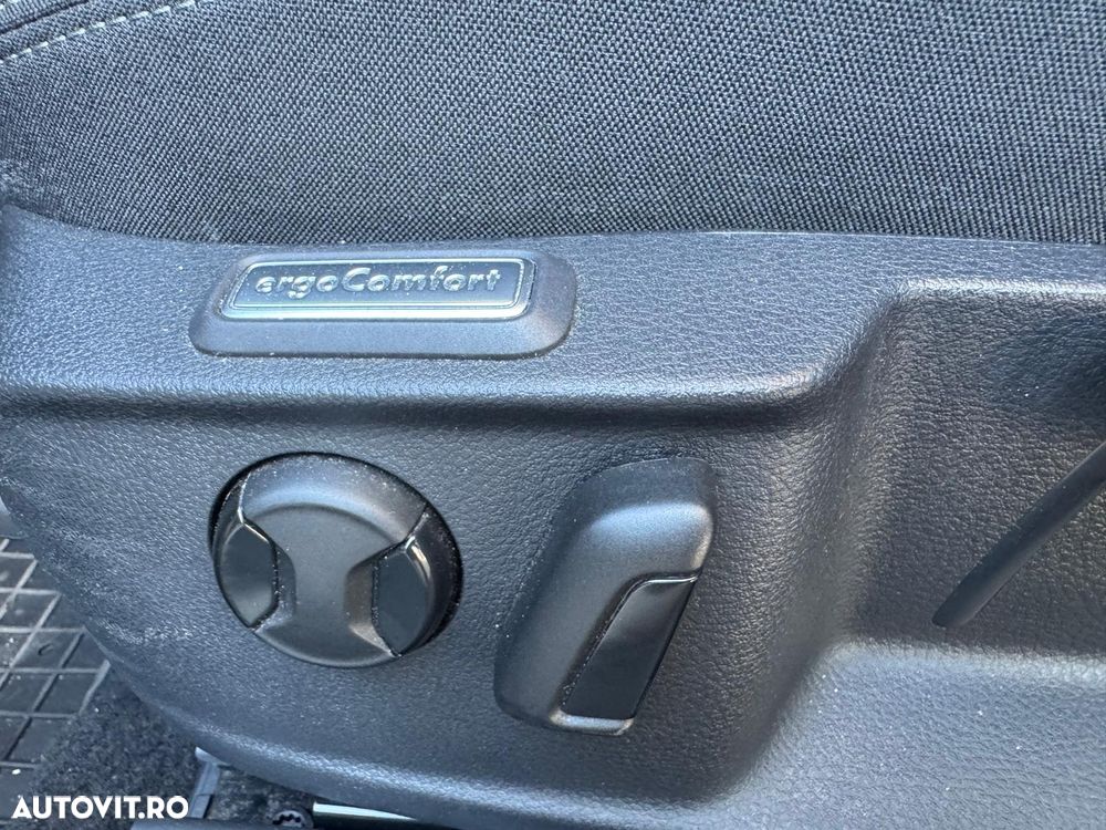 Volkswagen Passat 2.0 TDI DSG Comfortline - 20