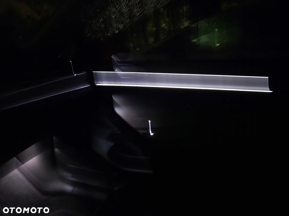 Volkswagen Passat 2.0 TDI (BlueMotion Technology) Highline - 21