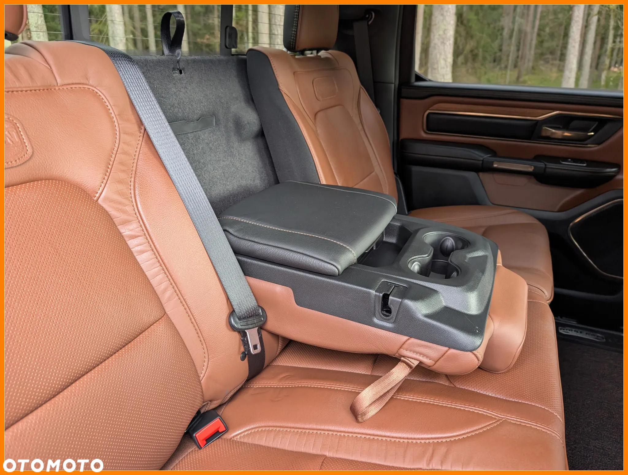RAM 1500 Crew Cab Longhorn - 18