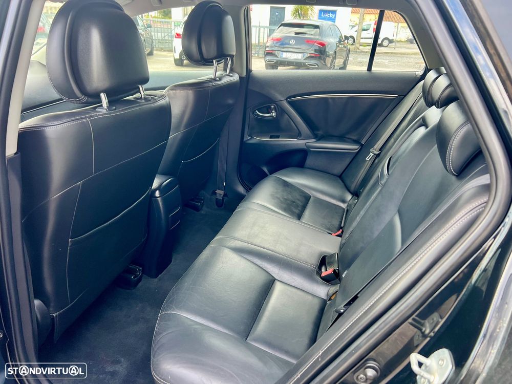 Toyota Avensis SW 2.0 D-4D Exclusive +Pele+GPS - 15
