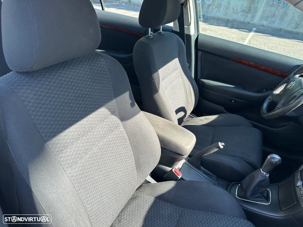 Toyota Avensis S/D 1.6 Sol EC - 17