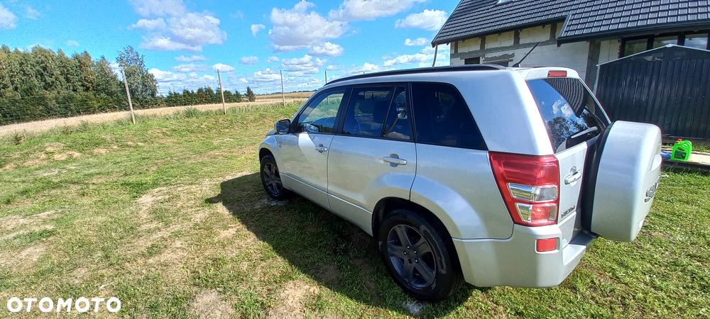 Suzuki Grand Vitara 1.9 DDiS De luxe - 13