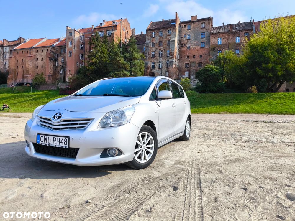 Toyota Verso - 1