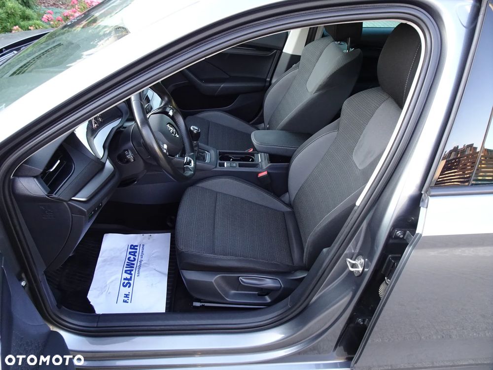 Skoda Octavia 2.0 TDI Ambition - 19