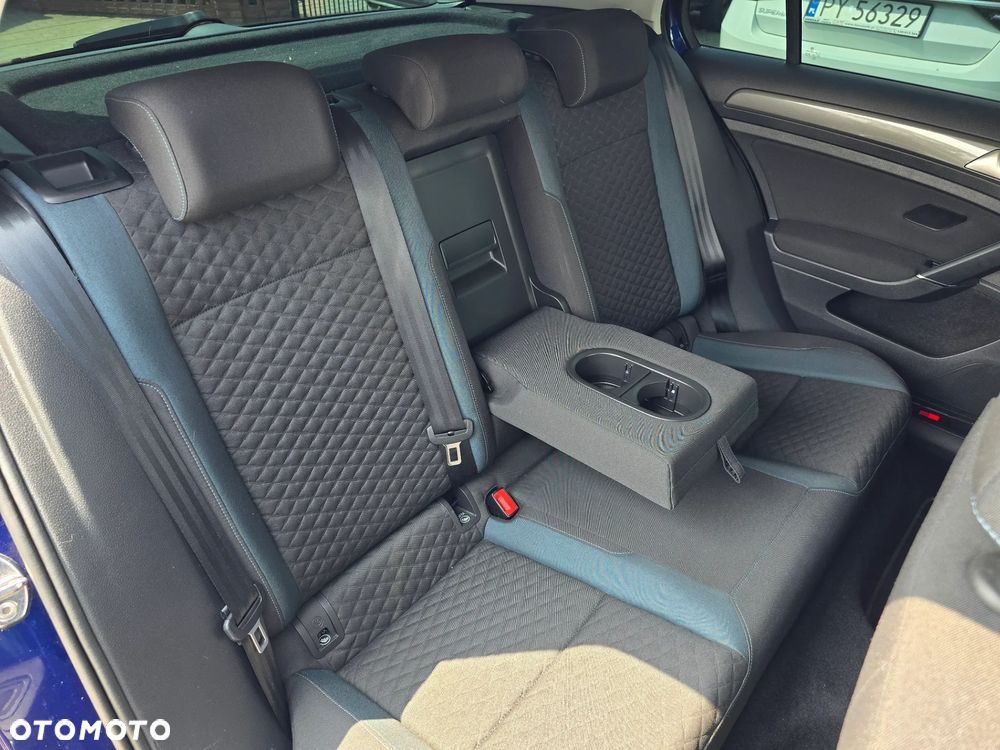 Volkswagen Golf - 14