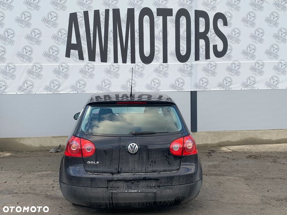 VOLKSWAGEN GOLF 5 VI 2007 *SAMOCHÓD NA CZĘŚCI* 3765 MASKA, LAMPA, DRZWI, LUSTERKO, ZDERZAK, GRILL, BŁOTNIK, KLAPA, BELKA, DESKA, FOTELE, KANAPA, ĆWIARTKA KIEROWNICA, TARCZE, ZACISKI, ZAWIESZENIE, KOMPLETNY PRZÓD, KOMPLETNY TYŁ, LICZNIK, ZEGARY, PRAWE LEWE PRZÓD TYŁ - 4