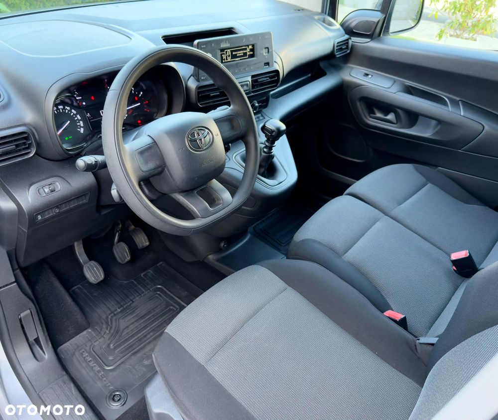 Toyota Proace City L2 Długi Salon Polska BEZWYPADKOWA Serwisowana FVAT23% ZADBANY OKAZJA - 29