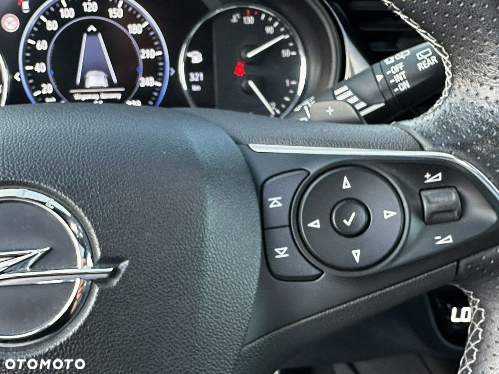 Opel Insignia - 18