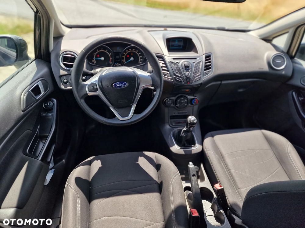 Ford Fiesta 1.0 EcoBoost Trend - 23