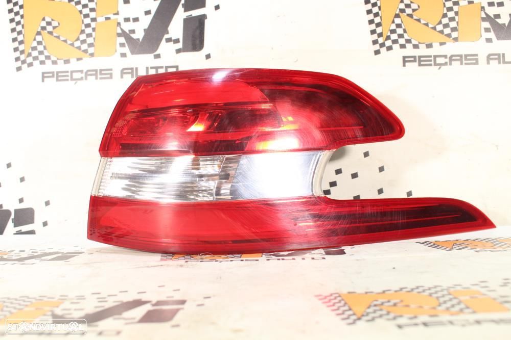 Farolim Direito Peugeot 308 Sw Ii  9678093880 / Pendura Do Chassi / Ca - 1