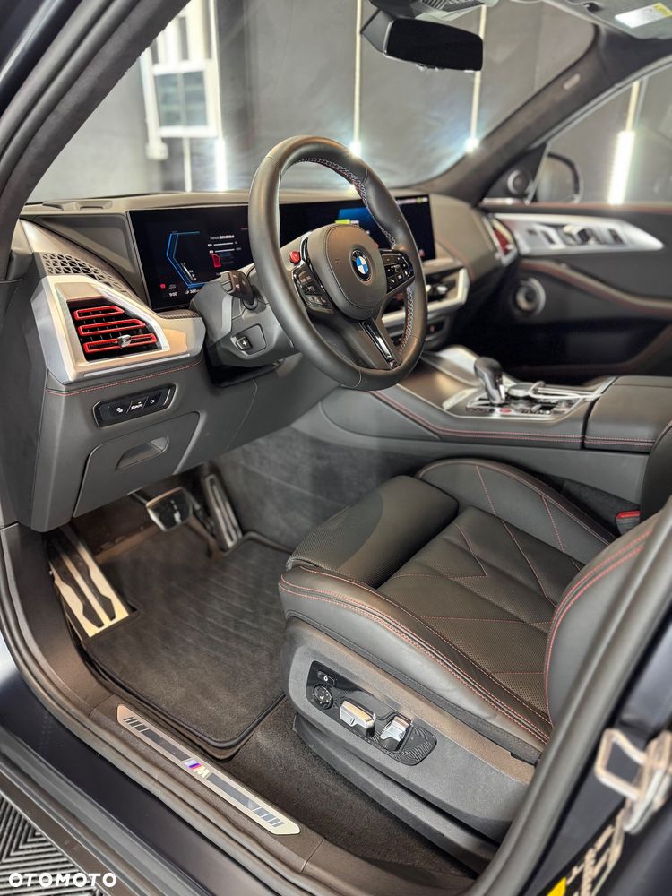 BMW XM - 11