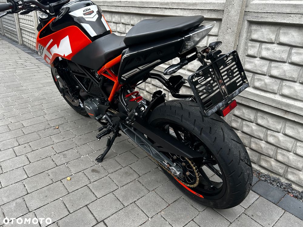 KTM Duke 125 - 23