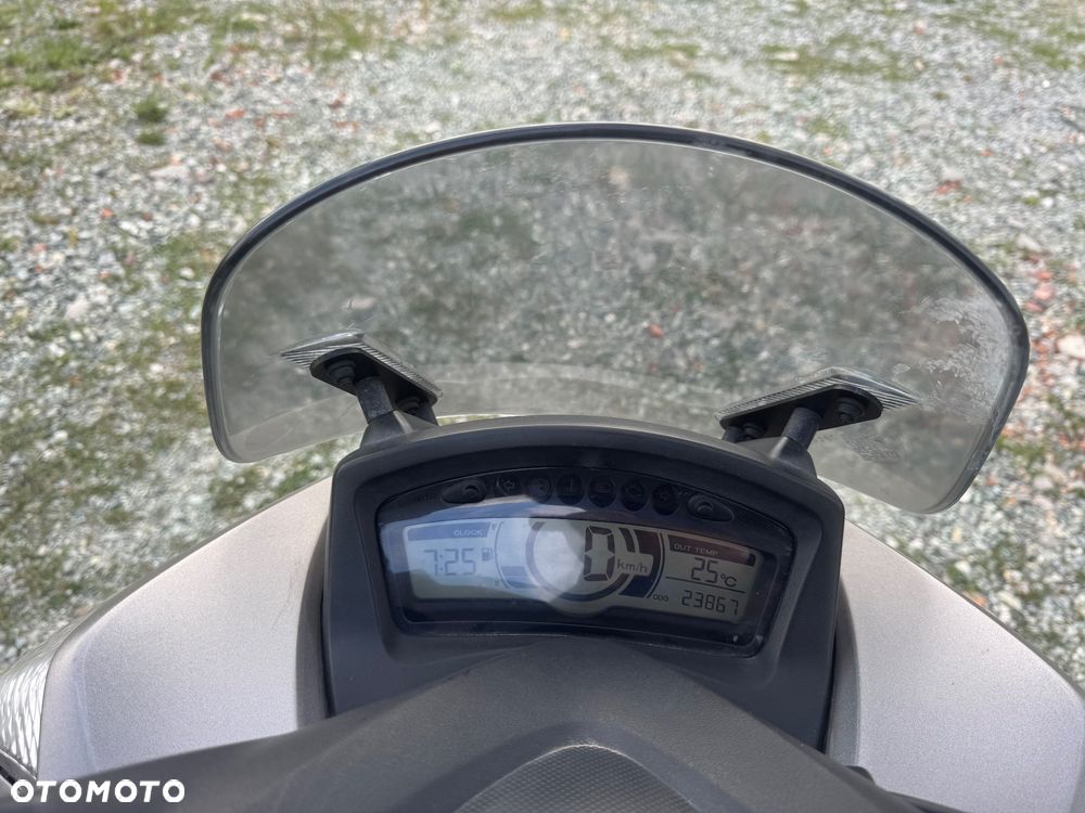 Yamaha Tricity - 8