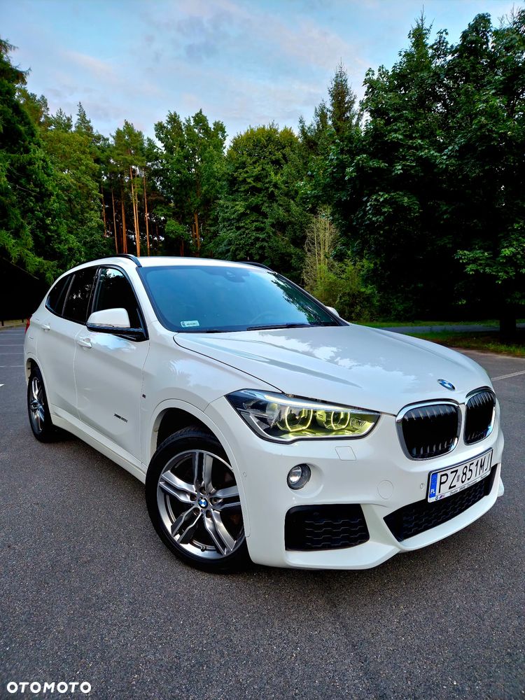 BMW X1 xDrive20i M Sport - 4