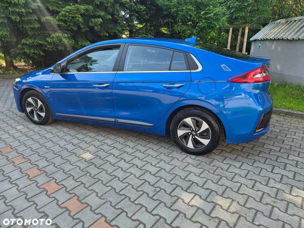 Hyundai IONIQ 1.6 GDI Premium - 9