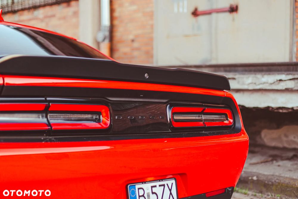 Dodge Challenger 5.7 R/T - 16