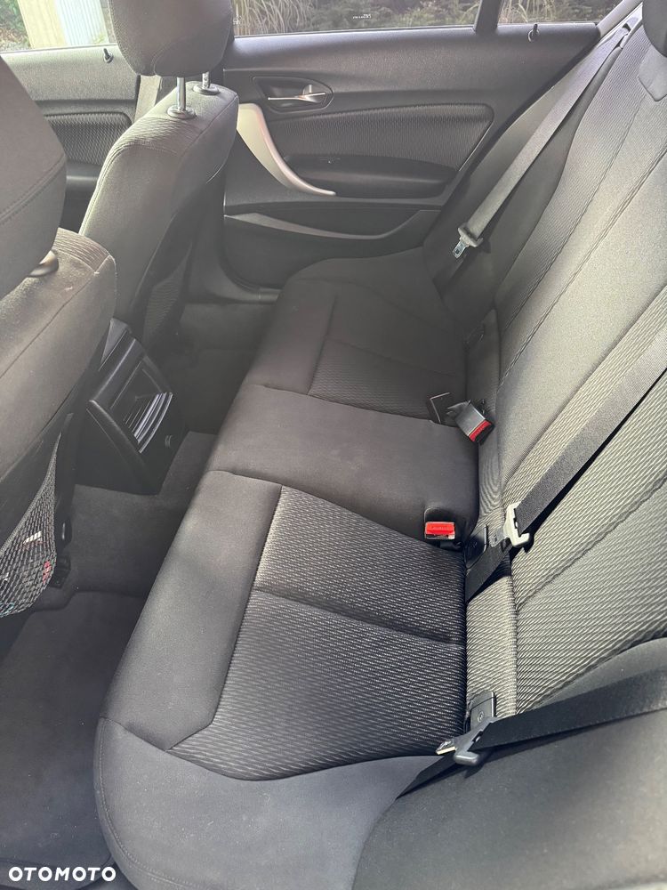 BMW Seria 1 116d - 12