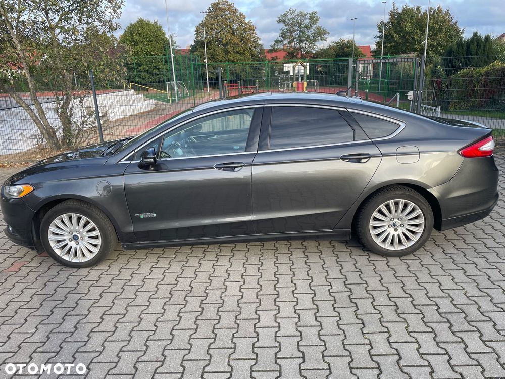Ford Fusion - 9