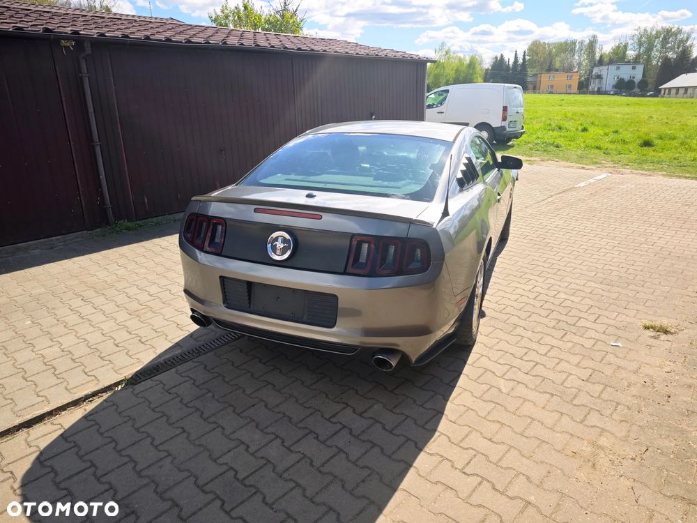 Ford Mustang 3.7 V6 Premium - 5