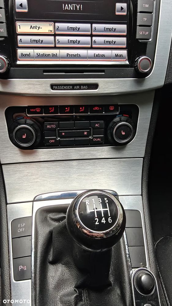 Volkswagen Passat 2.0 TDI Highline - 11