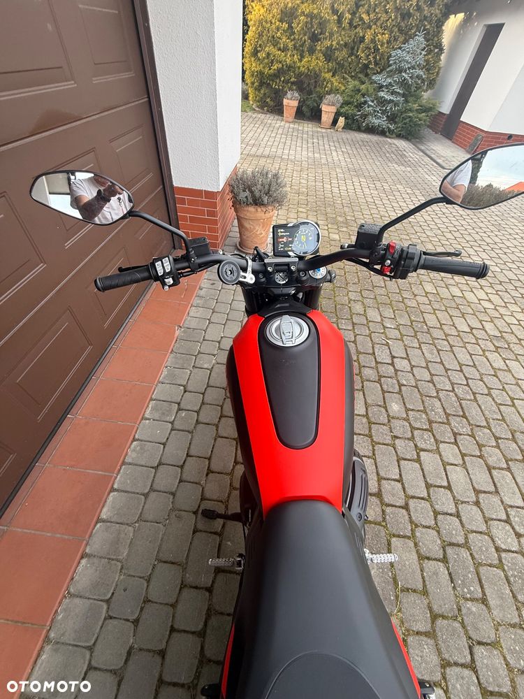 Ducati Scrambler - 4