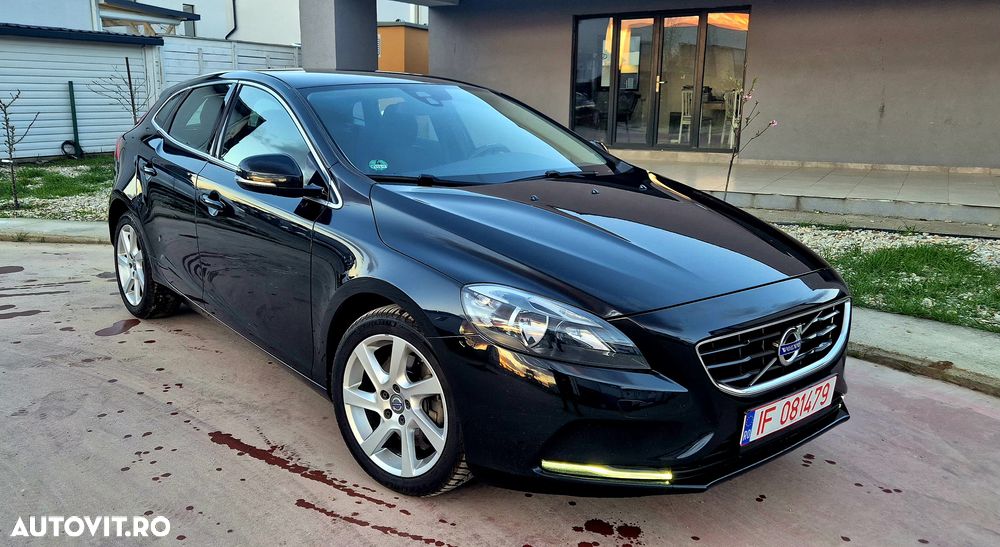 Volvo V40 D4 VEA Momentum - 4