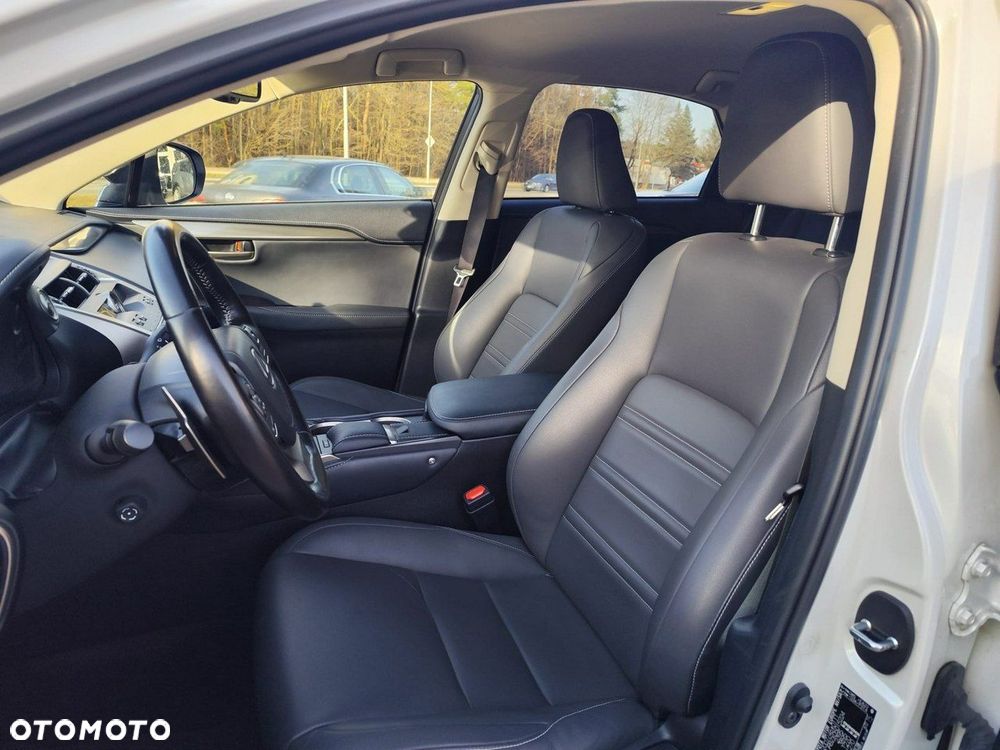 Lexus NX 300h F Impression AWD - 11