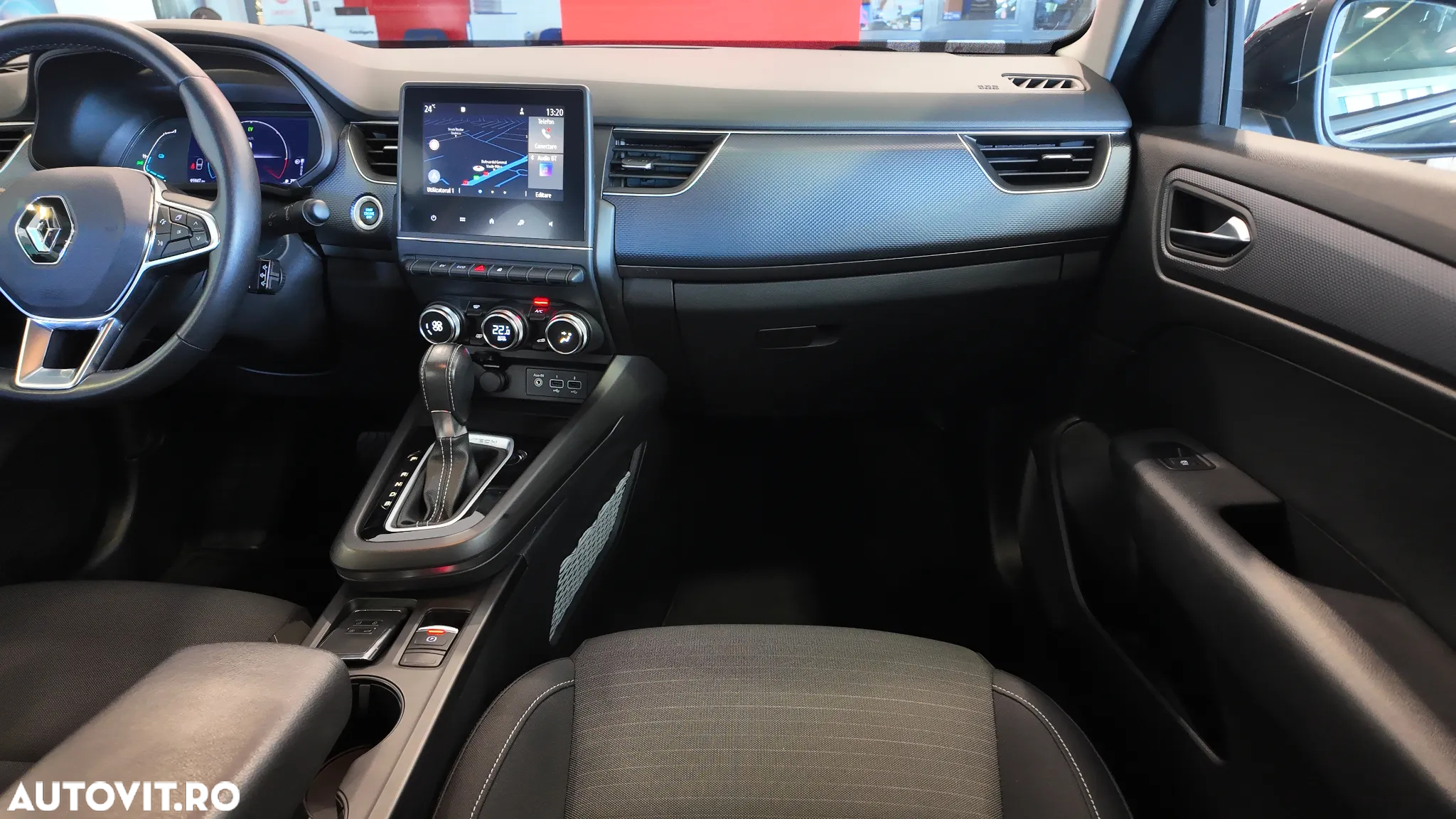 Renault Arkana E-TECH Hybrid 145 Techno - 17