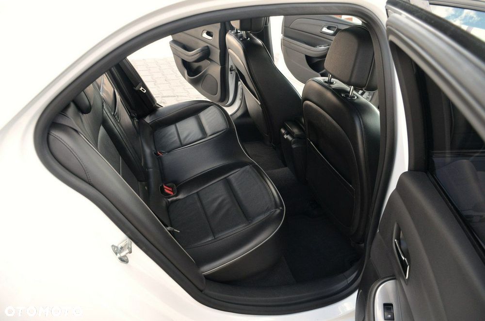 Chevrolet Malibu - 16