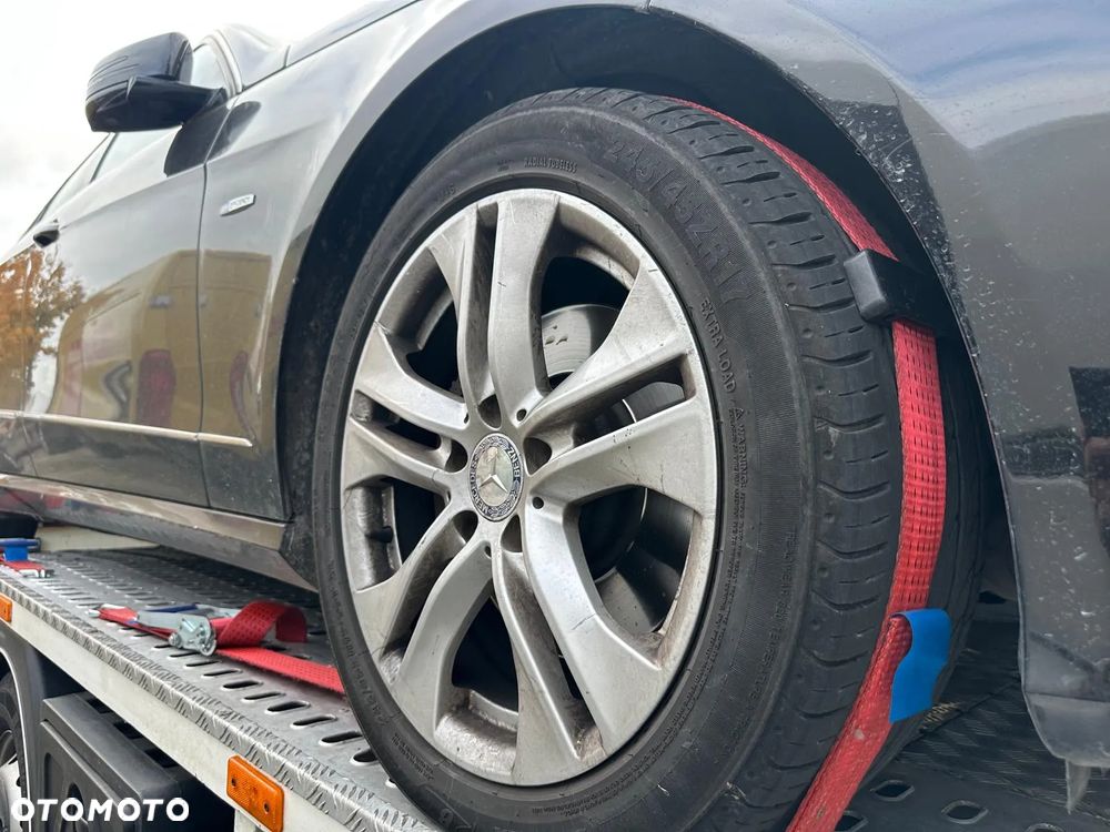 Mercedes-Benz Klasa E 250 CGI BlueEFFICIENCY Automatik Avantgarde - 28