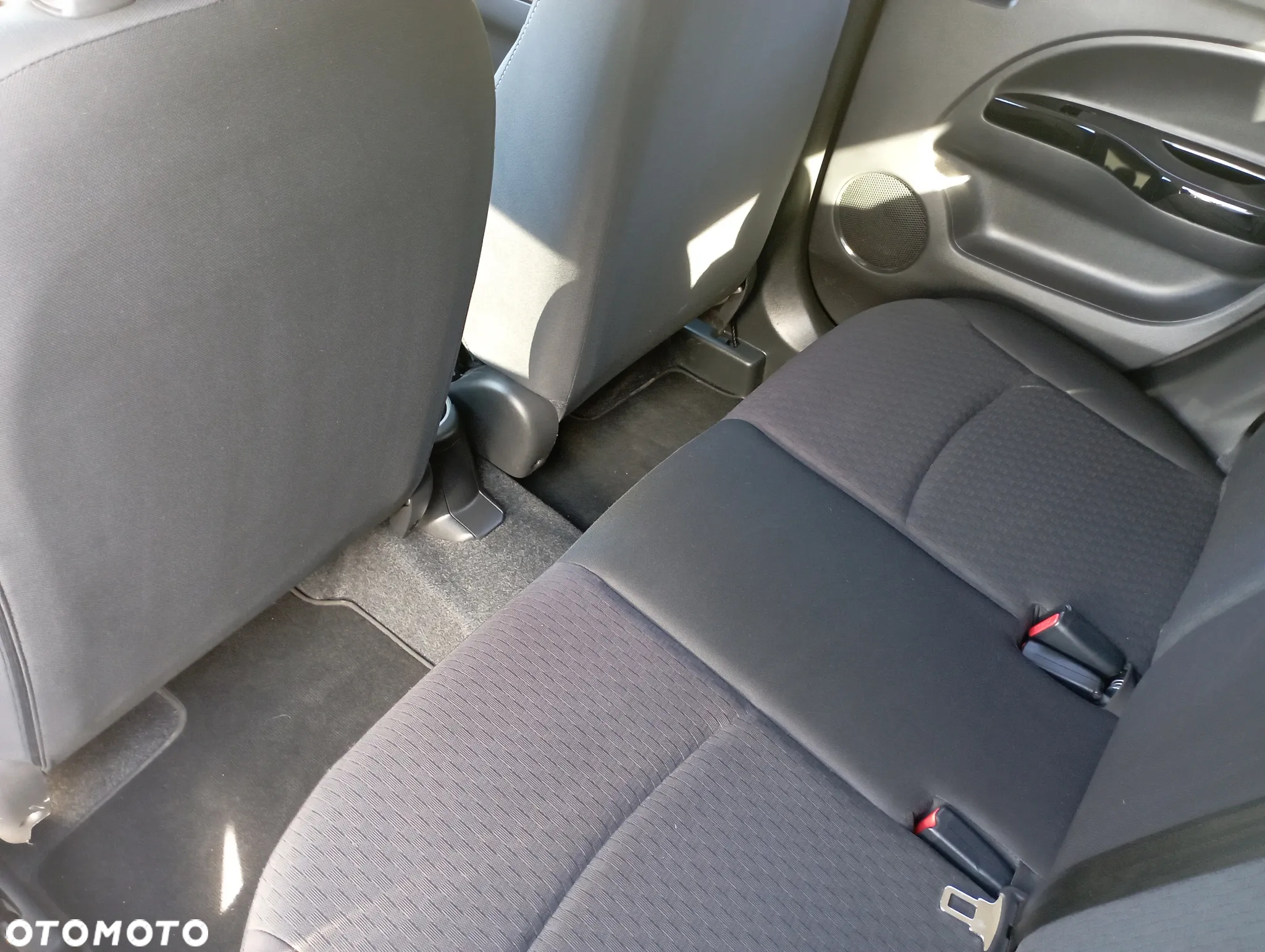 Mitsubishi Space Star 1.2 AS&G Invite - 5