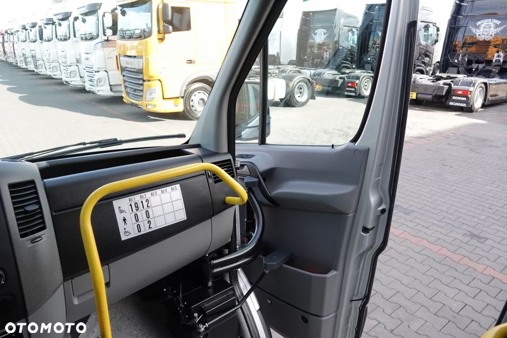 Mercedes-Benz SPRINTER 516 CDI / 2x KLIMA /SPROWADZONY / - 33