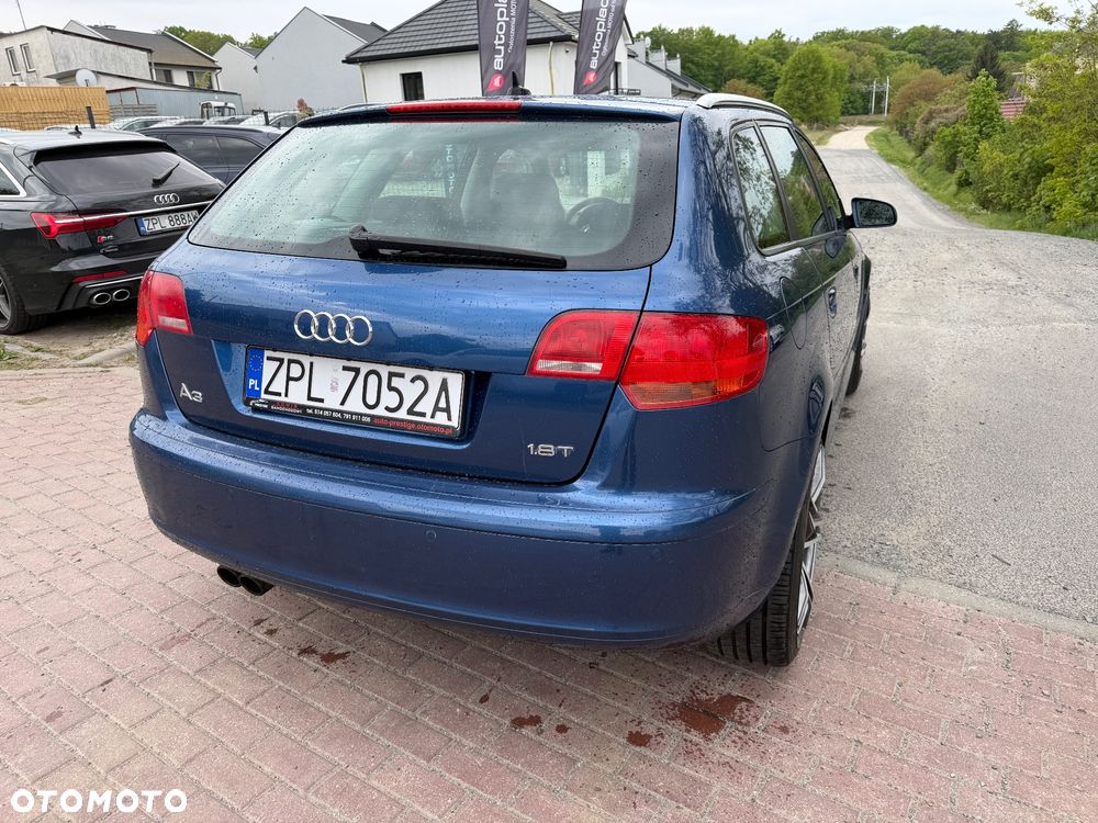 Audi A3 Sportback 1.8T FSI Ambition - 11