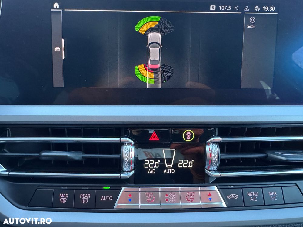 BMW Seria 3 320d xDrive AT MHEV - 12